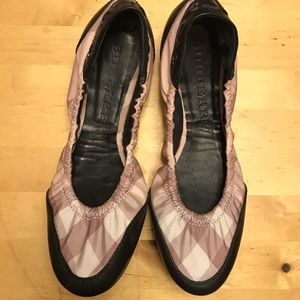 Authentic Burberry flats!